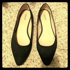Like new black pointy toe flats
